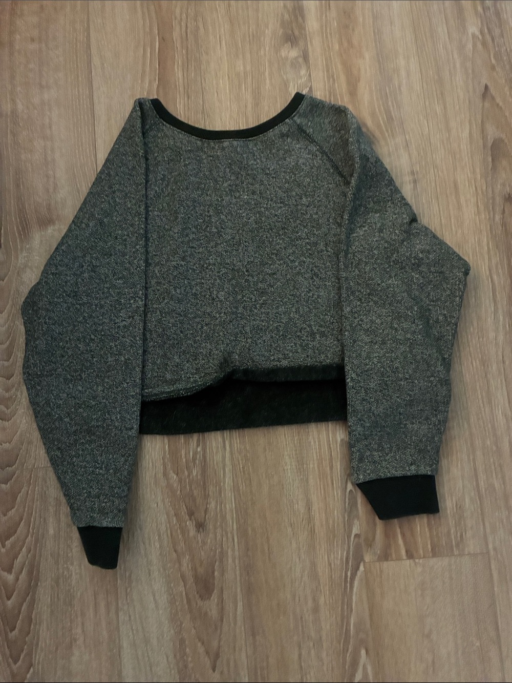 Plenty by Tracy Reese Gray Cropped Sweatshirt with Black Trim